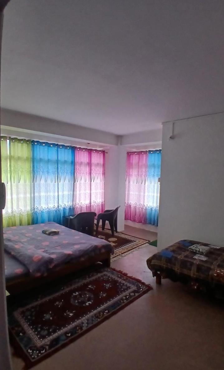 Lama Tsekhang Tawang Extérieur photo